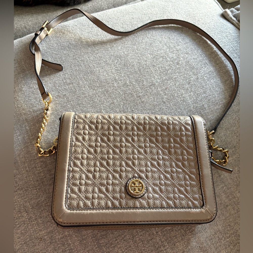 Tory Burch Quilted Leather Crossbody Bag in Taupe with Gold Hardware